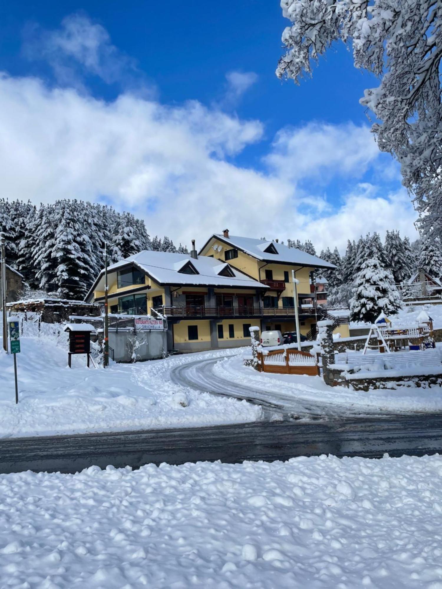Hotel Fd Lorichella Lorica Exterior foto